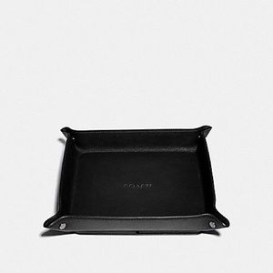NEW ‼️ COACH VALET TRAY CHARGING PAD